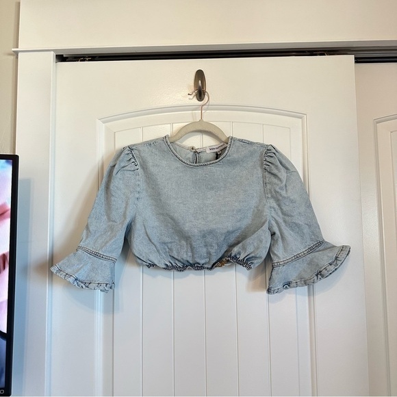 NWT WeWoreWhat cropped ruffle peasant sleeve blouse acid wash denim women’s XS - Picture 10 of 10